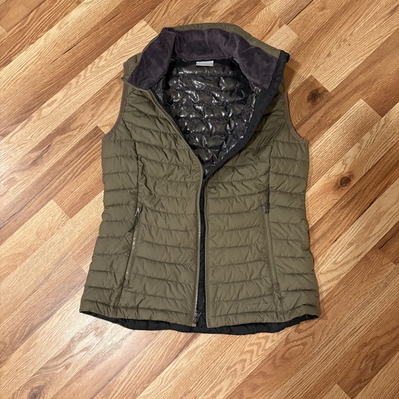 Columbia Women's Omni-Heat Insulated Puffer Vest - Picture 2 of 5